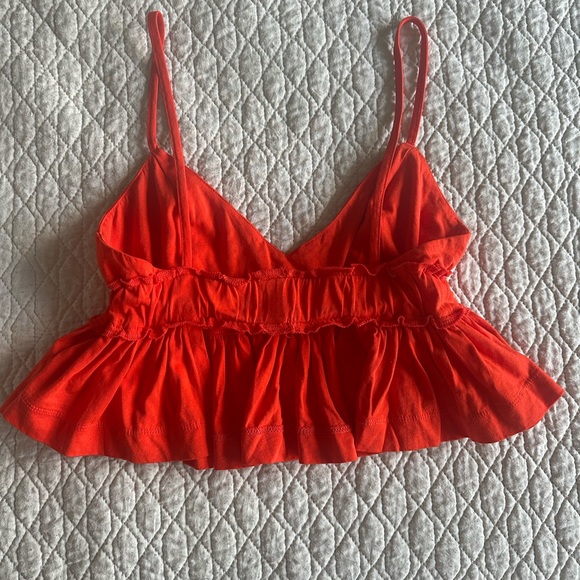 Red Crop Top with Open Back - Picture 4 of 6